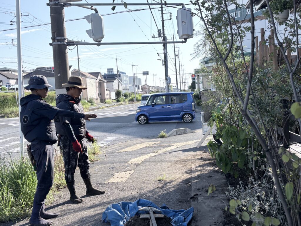 植栽の配置を現場で決める